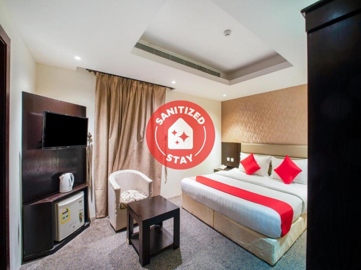 אל חובר Oyo 200 Majestic Homes מראה חיצוני תמונה