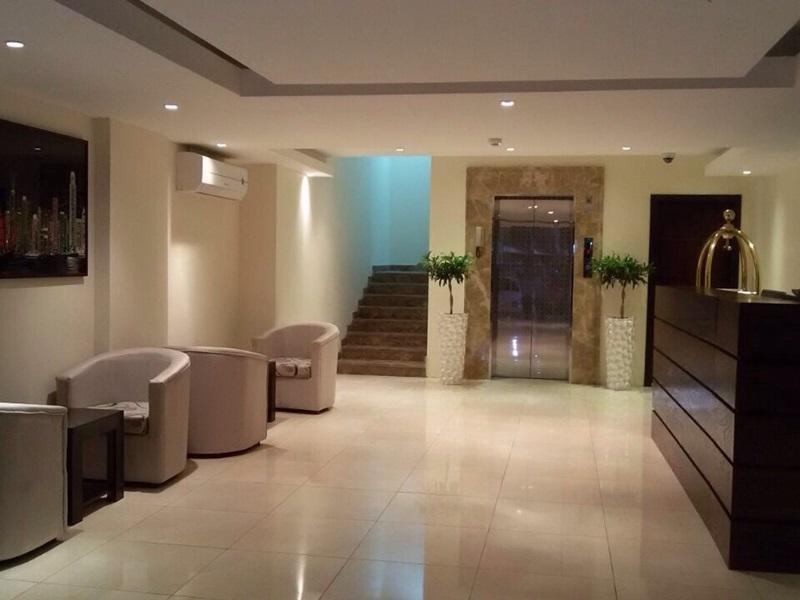 אל חובר Oyo 200 Majestic Homes מראה חיצוני תמונה