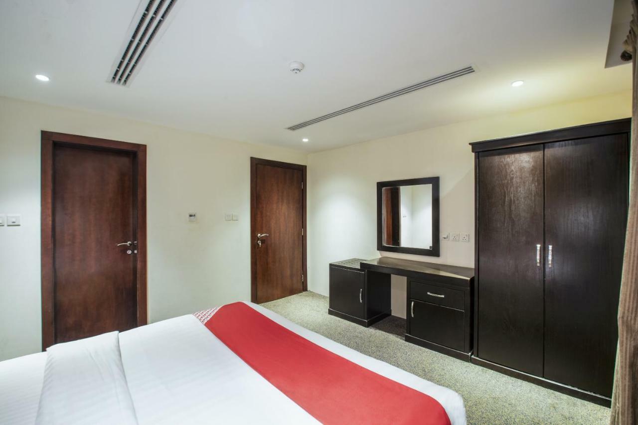 אל חובר Oyo 200 Majestic Homes מראה חיצוני תמונה