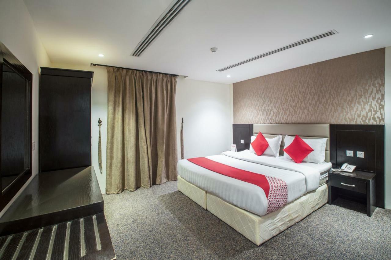 אל חובר Oyo 200 Majestic Homes מראה חיצוני תמונה
